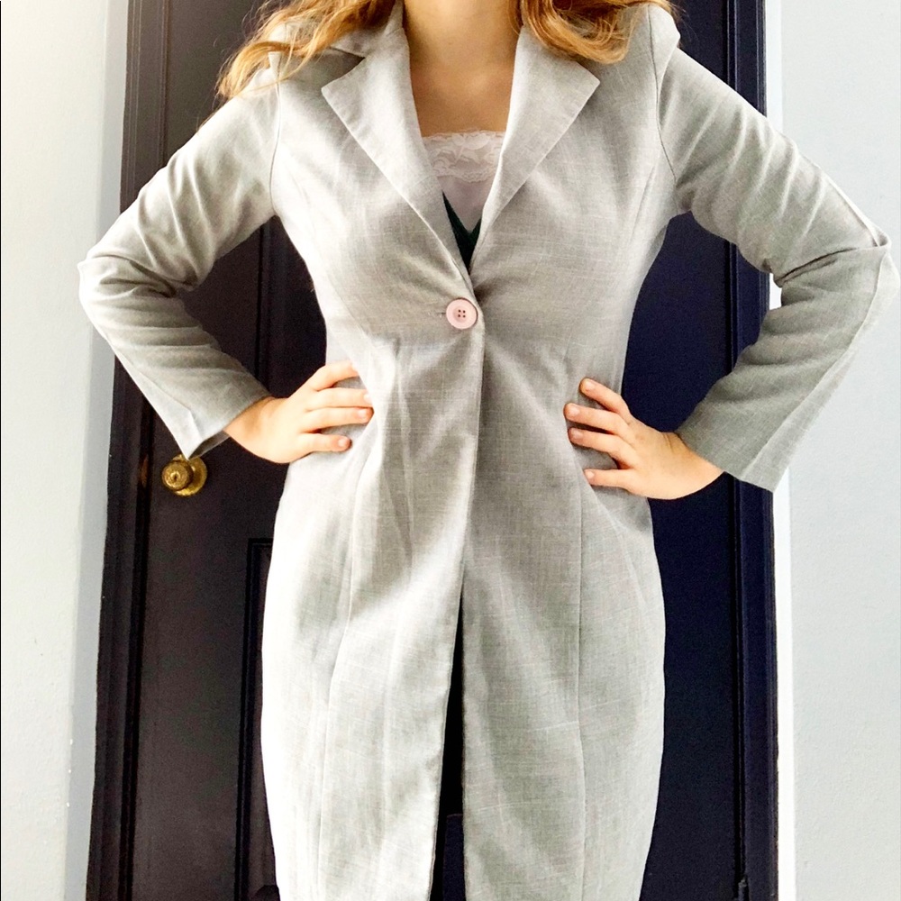 Vintage Women’s suit jacket w shoulder pads